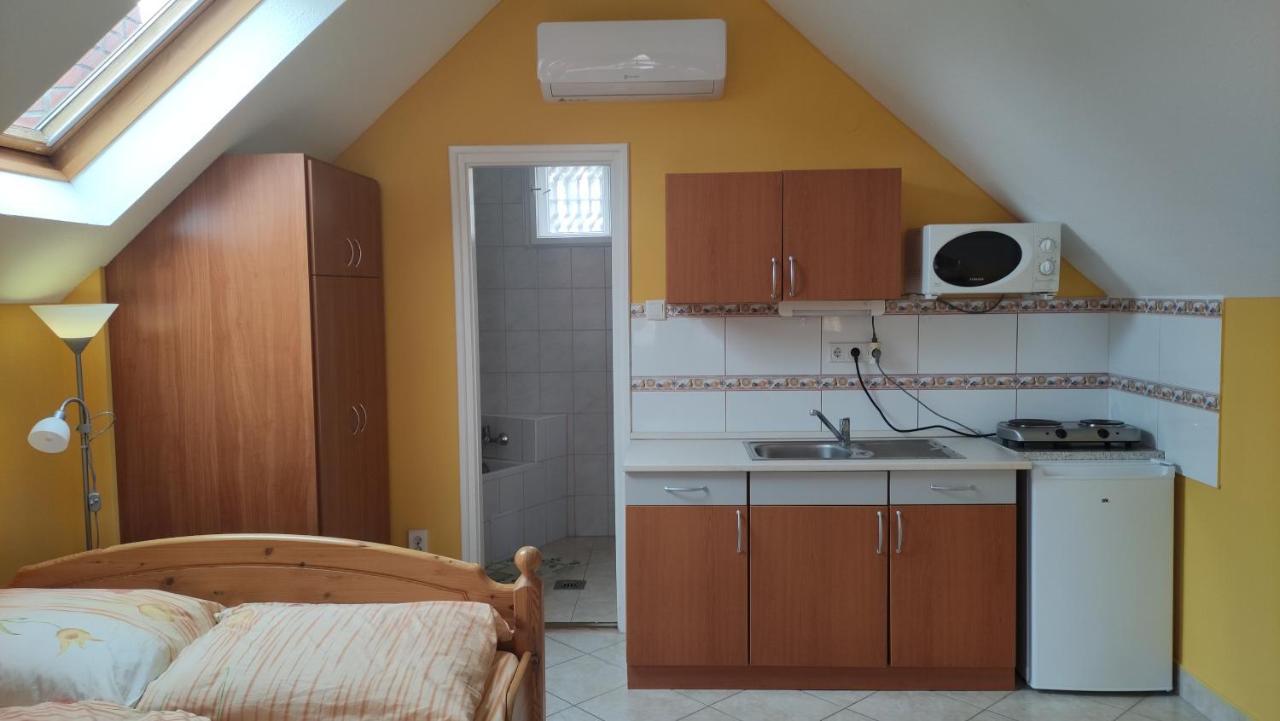 Liget Apartman Балатонфёльдвар Экстерьер фото