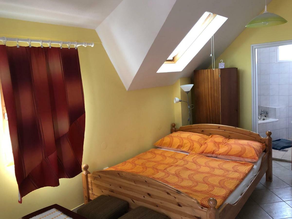 Liget Apartman Балатонфёльдвар Экстерьер фото