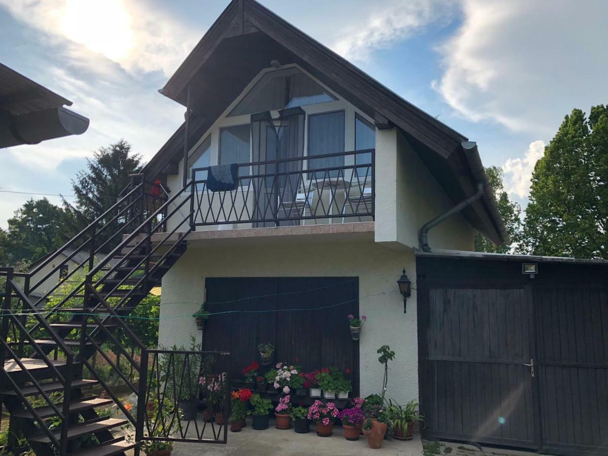 Liget Apartman Балатонфёльдвар Экстерьер фото